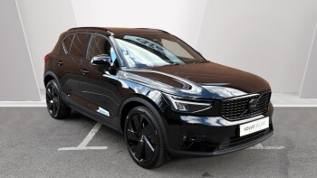 Volvo XC40 2.0 B4P Plus Black Edition 5dr Auto Petrol Estate